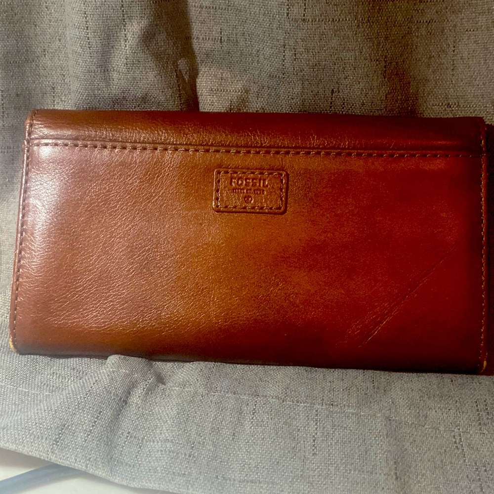 COPY - Leather fossil wallet new with out tag